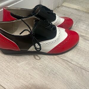 Stylish Red and Black Women's Oxford Shoes